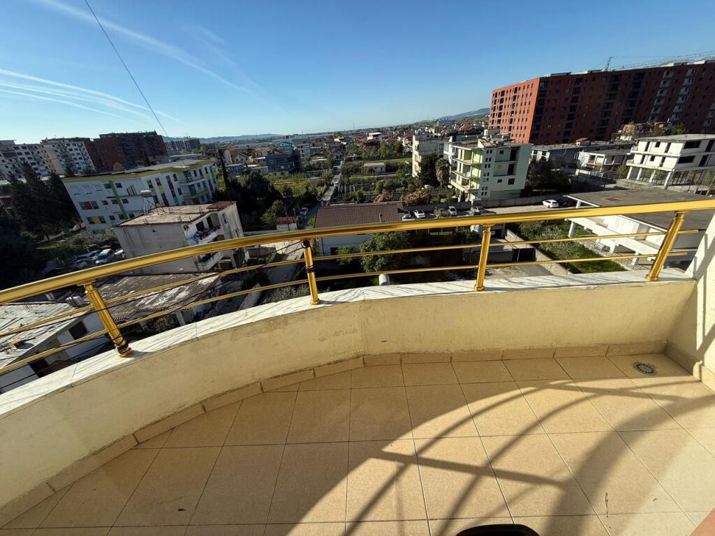 Apartament me qera 1+1