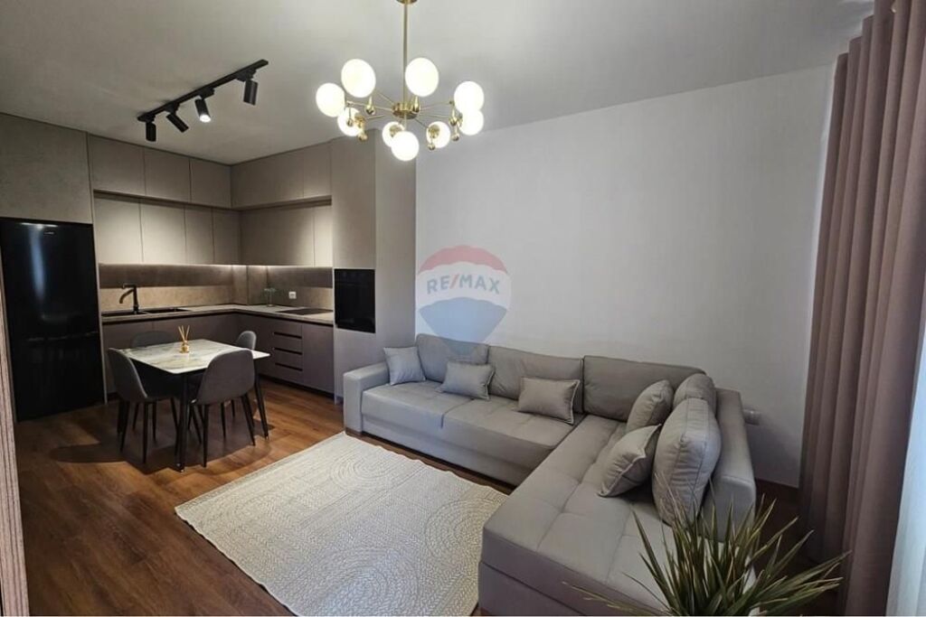 Appartamento 1+1 in affitto via Elbasanit