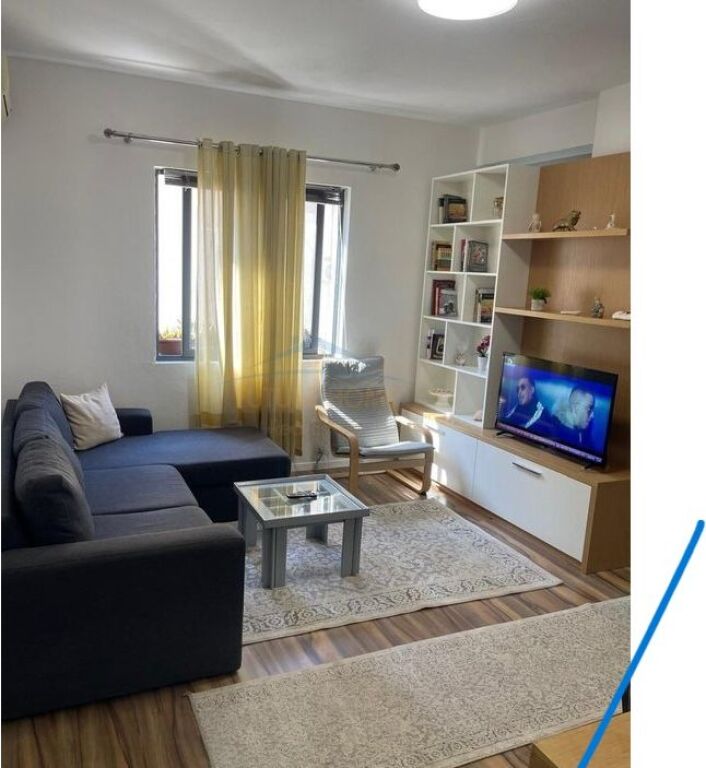 Shitet, Apartament Studio , Rruga Frosina Plaku , Ish Parku i Autobusave, Tirane.