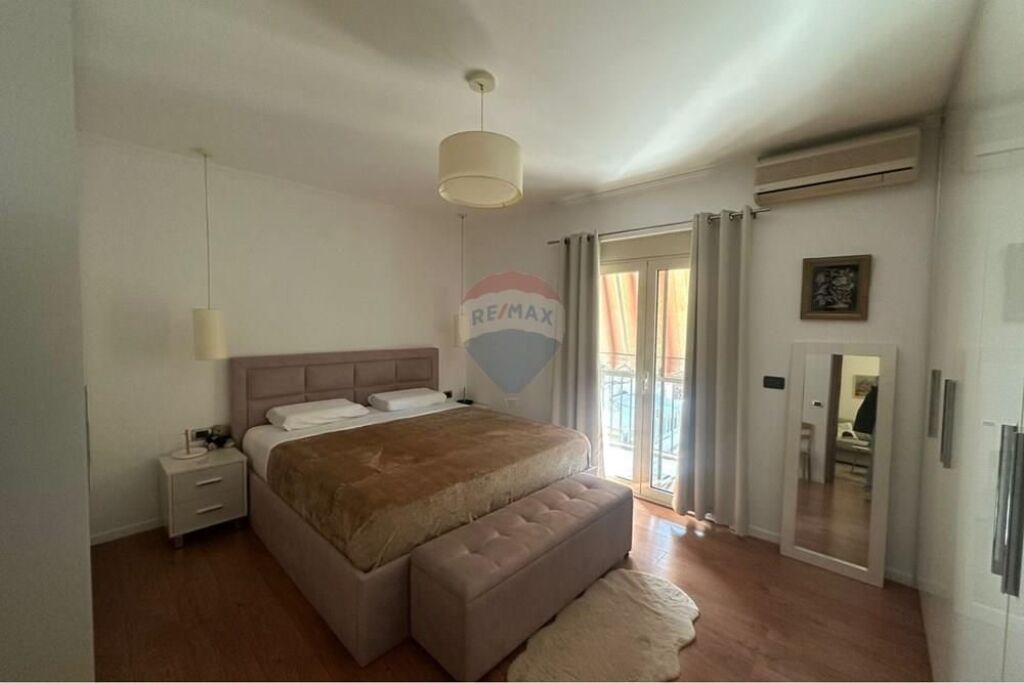 Apartment 3+1+2+parking for rent in Bllok