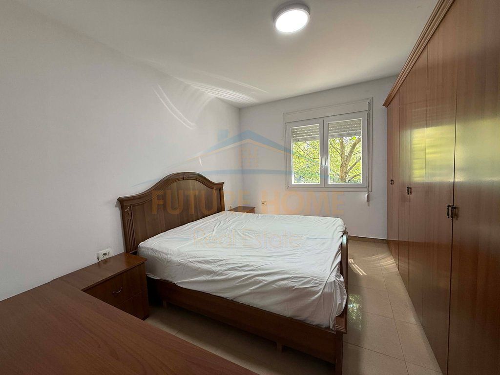Qera, Apartament 2+1, 21 Dhjetori