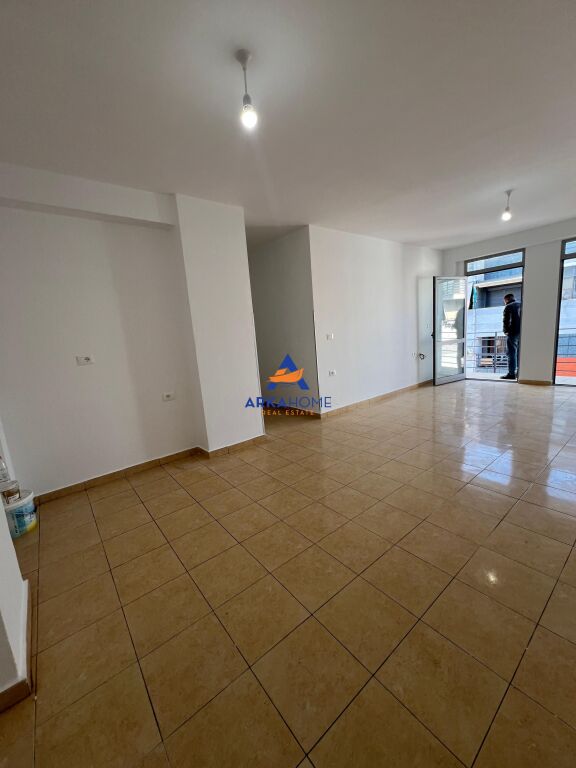 SHITET APARTAMENT 1+1+BALLKON "KOMPLEKSI CABEJ, MISTO MAME" 1260000 EURO