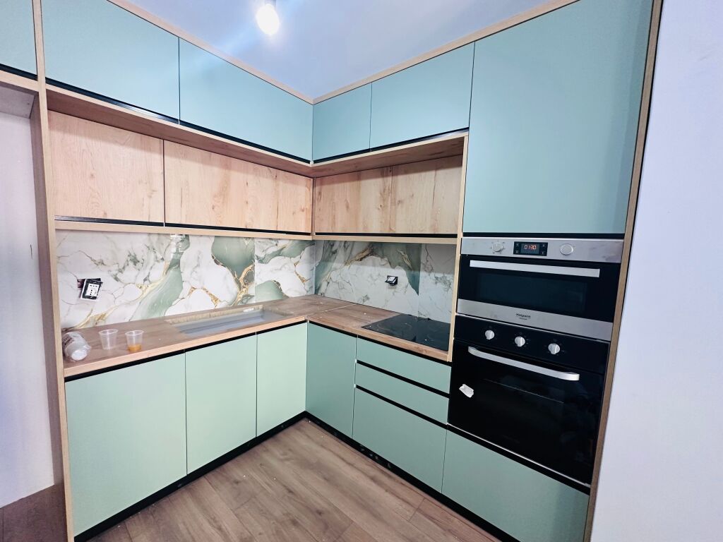 Jepet Me Qera Apartament 2+1+1 Ballkon +1 Depo