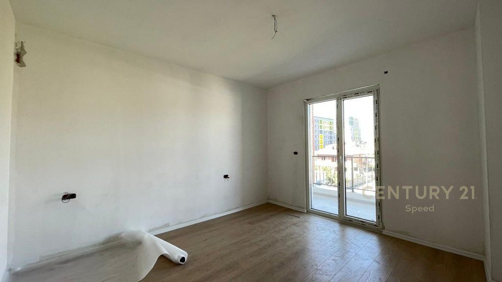 Shitet apartament 2+1 në zonën e Paskuqanit!