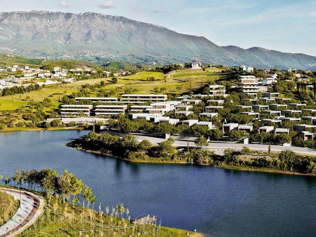 Apartament 2+1+2 me pamje nga Liqeni, Lake Front, FARKË!