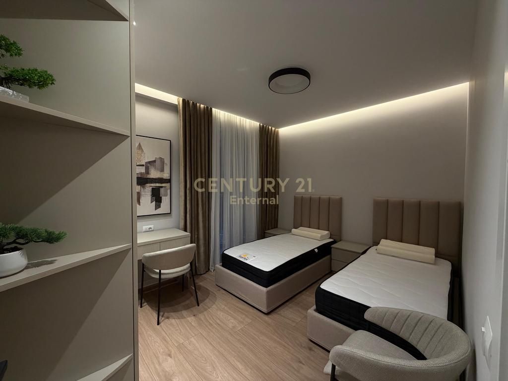 Apartament luksoz 2+1 per shitje tek Golden Tower, Mine Peza