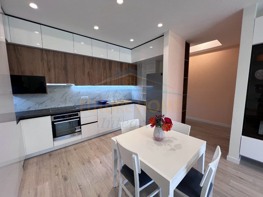 Qera, Apartament 1+1+Post Parkimi, Foleja e Gjelbër, Zogu i Zi, Tiranë.