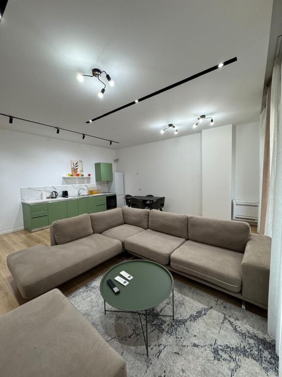 Apartament 2+1 per qera tek Square 21