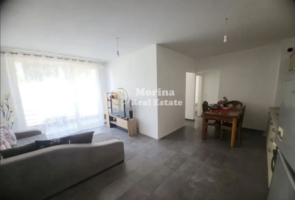 Qera | Apartament 2 + 1 | Shkozë | 300 €/muaj