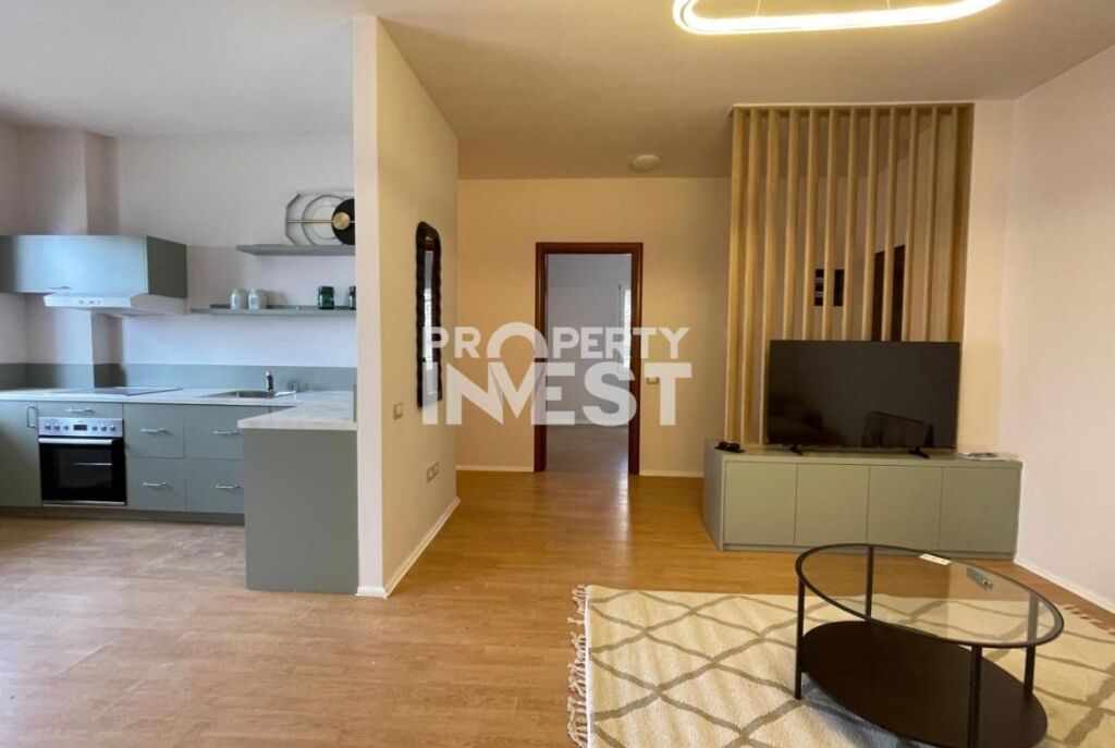 Shitet Apartament 2+1+ballkon ne Sarande.