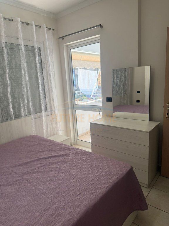Shitet, Apartament 2+1+2, Unaza e re, Tiranë.