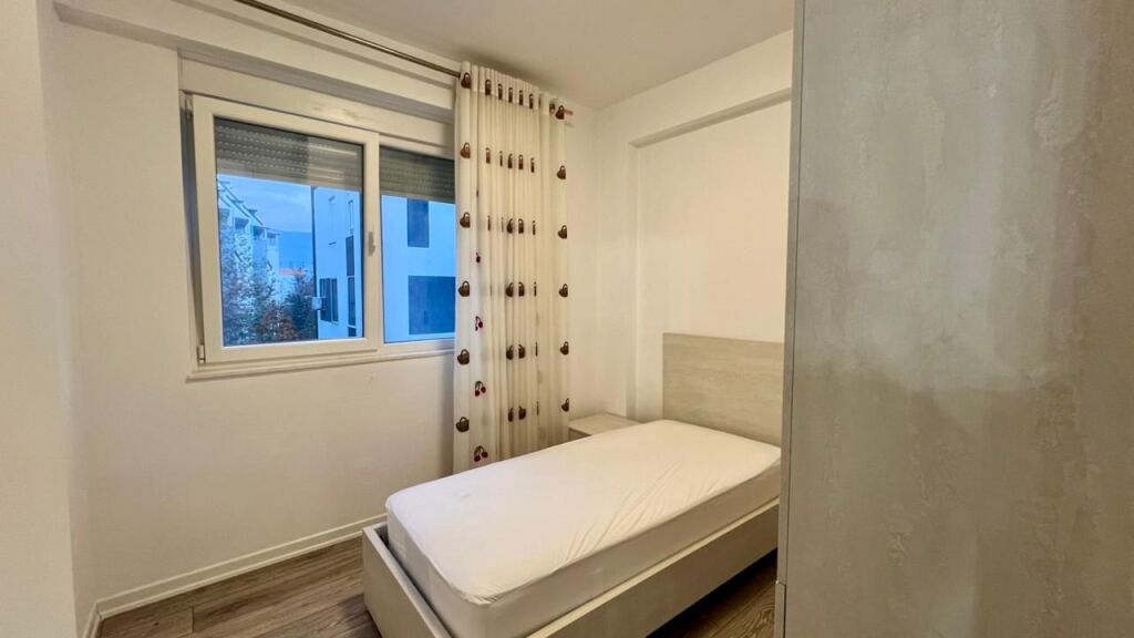 For Rent: 2+1 Dry Lake (FZ Construction) - 3rd Floor - 60,000 Leke/month - Area 80m² || In one of the most preferred areas of Tirana