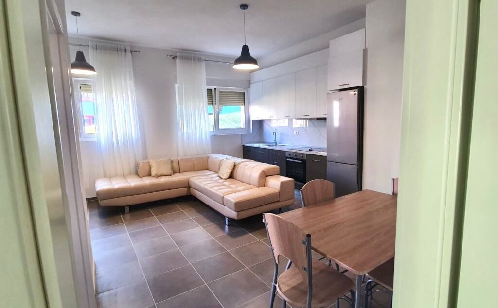 For Rent: 2+1 +1 Balcony 📍 Ali Dem (Mangalem Complex 21) || Floor 0 - 45,000 Lek/Month