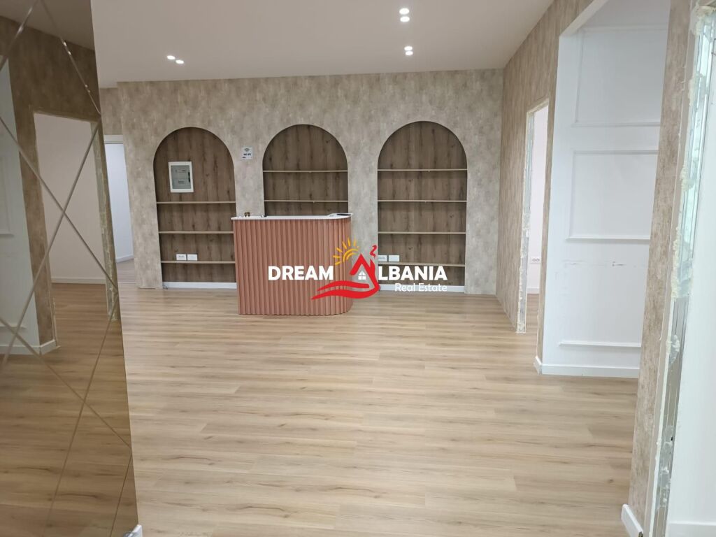  Ambient Biznesi në Astir prane pastiçeri “Nela 5” ( ID 42611419 )