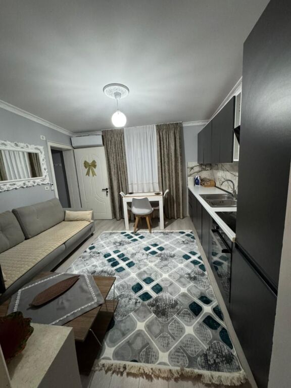 For Rent: 1+1📍United School (Dibra Street) - 43,000 Leke/month - Area 50m² - Floor 0 || Roadside - Quick Access🏃🏻‍♂️