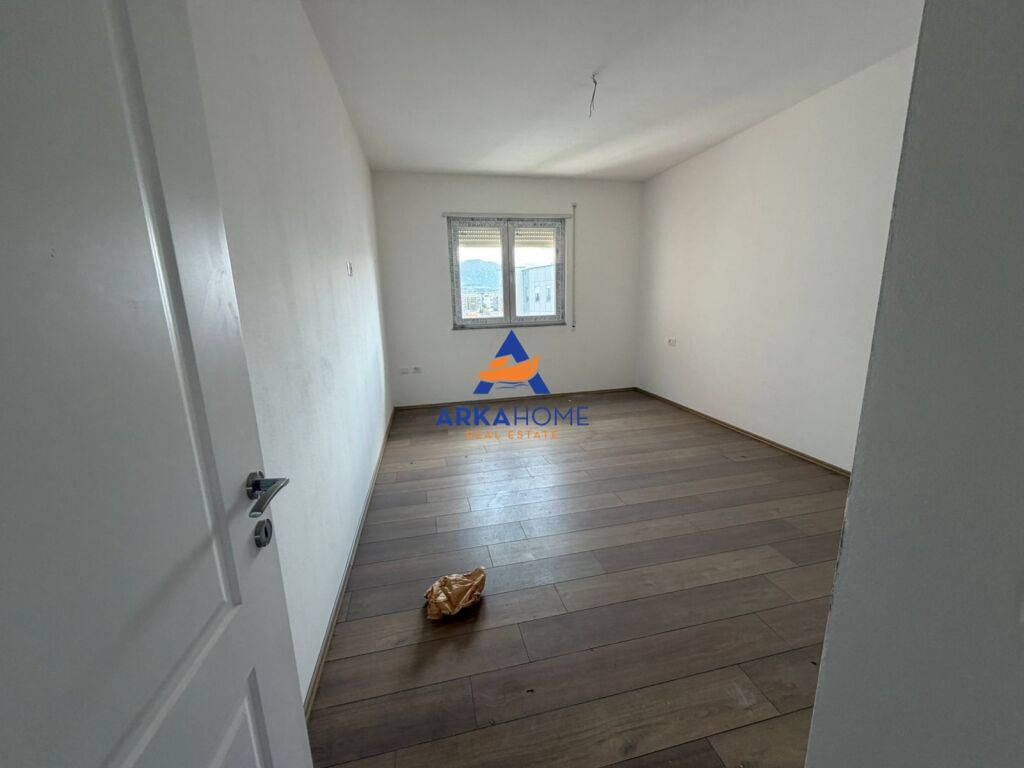 JEPET APARTAMENT ME QERA 2+1 "VILA L 2" 370 EURO
