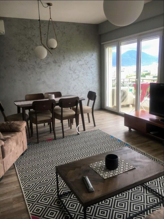 Super ap 2+1+2 te kodra e diellit ( rezidenza 2