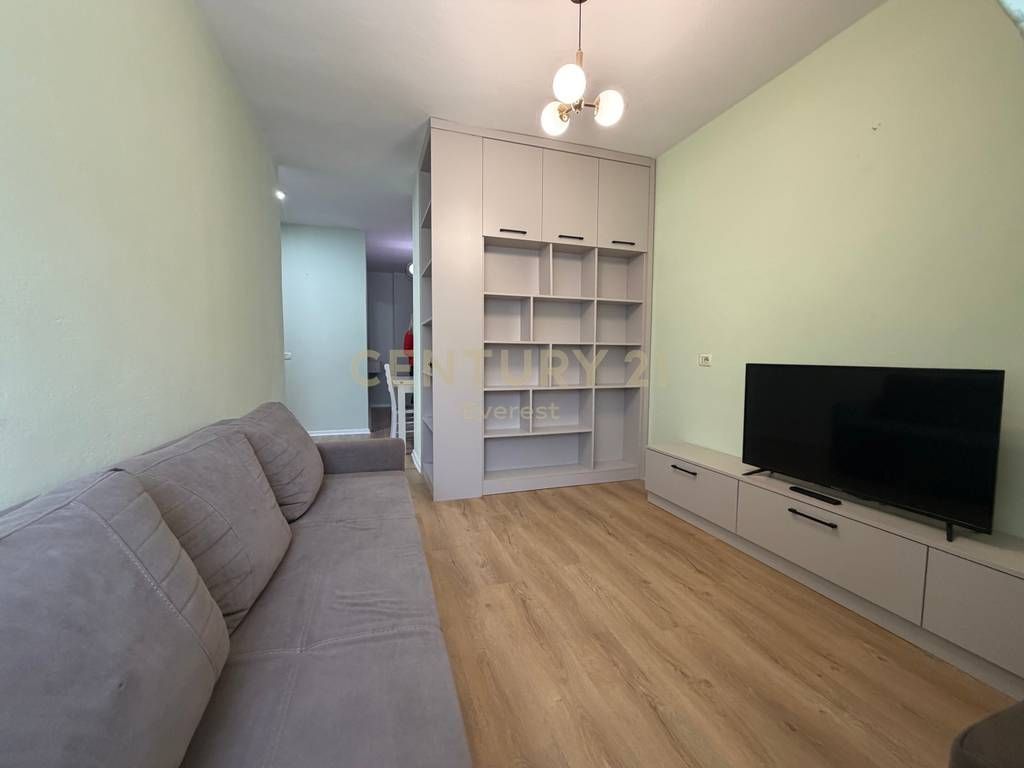 MBRAPA GLOBE, SHESIM APARTAMENT 2+1+POST PARKIMI