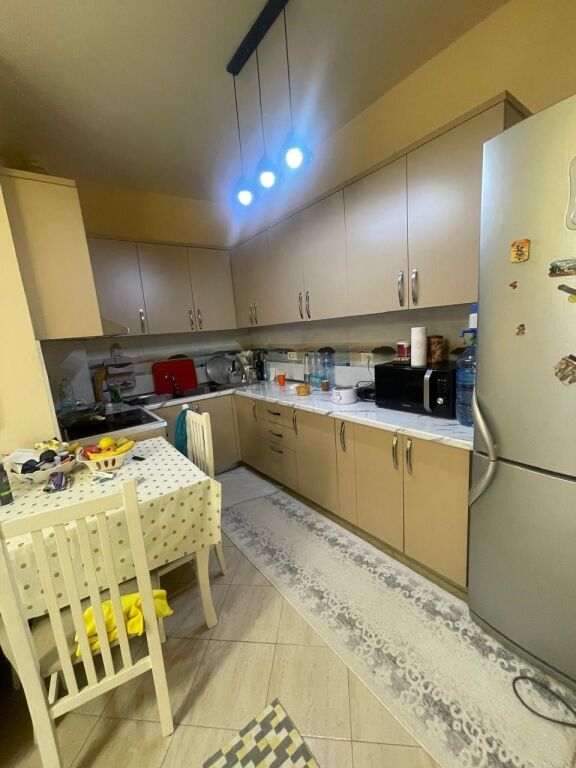 Apartament 2+1 per shitje prane Nela 6 Yzberisht !
