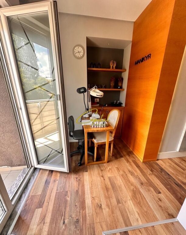 AMBIENT BIZNESI ME QIRA 100 M2 DON BOSKO 1.500 EURO