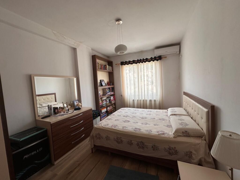 Apartament ne shitje 3+1+2 per shitje, Fresk
