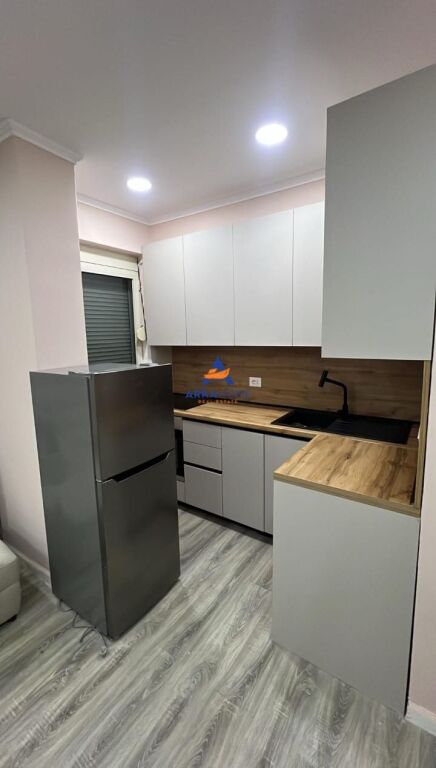 SHITET APARTMENT 1+1+ VERNADE "LIQENI I THATE , RRUGA PETI" 185000000 LEKE