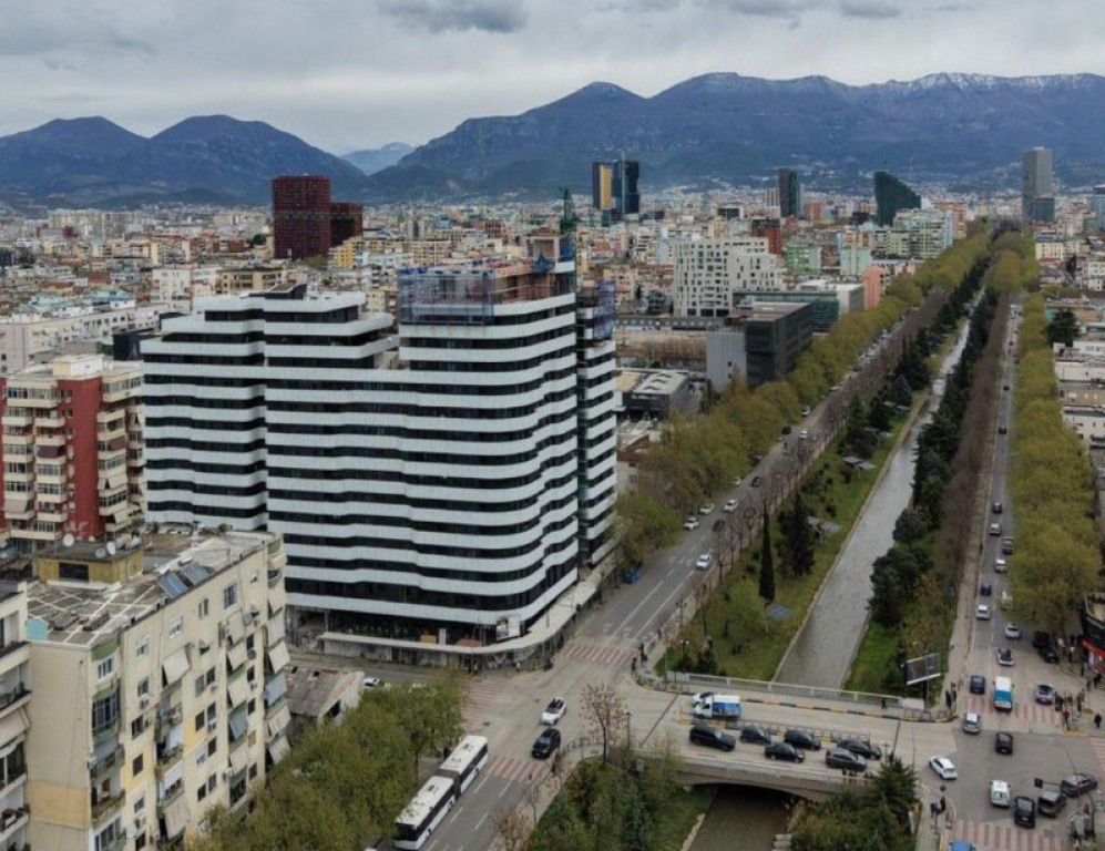 🏢 Apartment 1+1 for Sale – Corner Residence (near Delijorgjit)