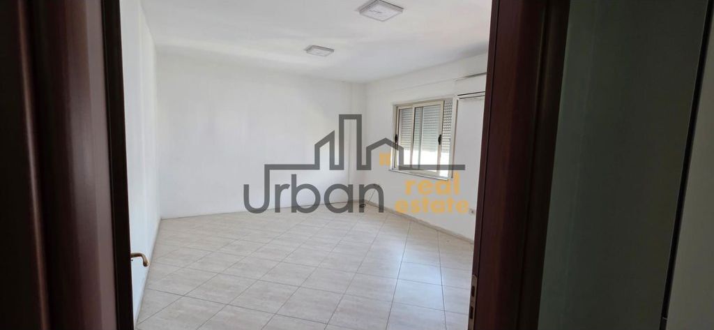 Rent, Apartment 2+1+2 , Jordan Misja Street, Tirana - 600€ |100m²