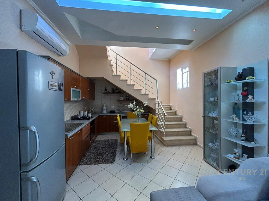 VILE ME QERA NE SAUK