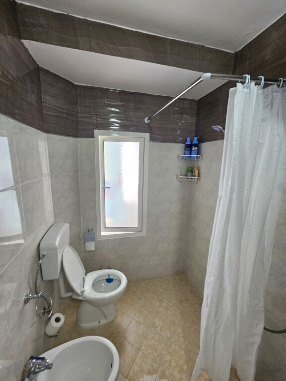 SHITET APARTAMENT 2+1 TEK VALA PARK - STADIUMI DURRES