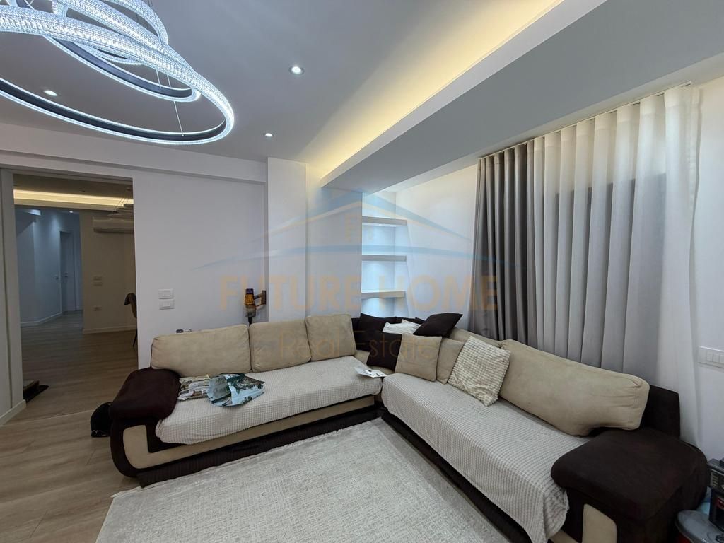 Rent, Apartment 2+1+2+ Parking Space, Residence "Kodra e Diellit", Tirana