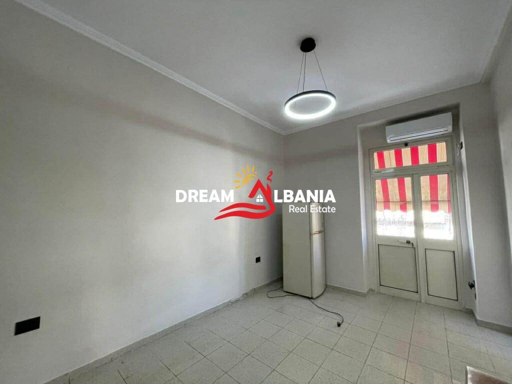 Office space in the center near Taiwan in Tirana (ID 42611422)