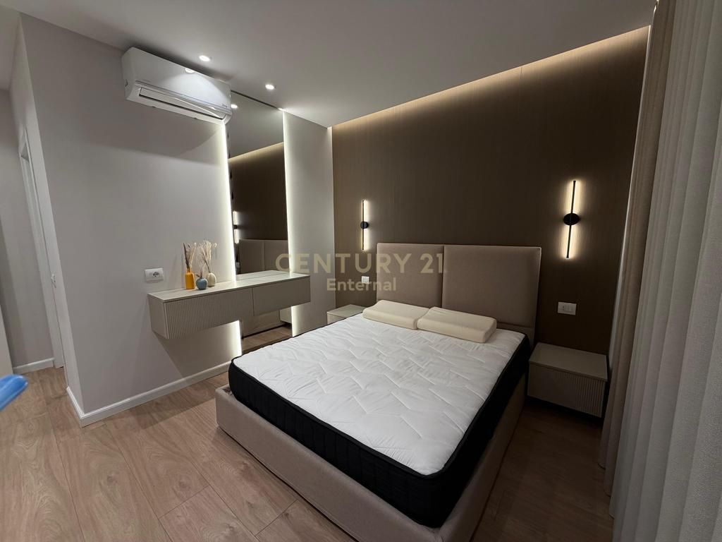 Apartament luksoz 2+1 per shitje tek Golden Tower, Mine Peza