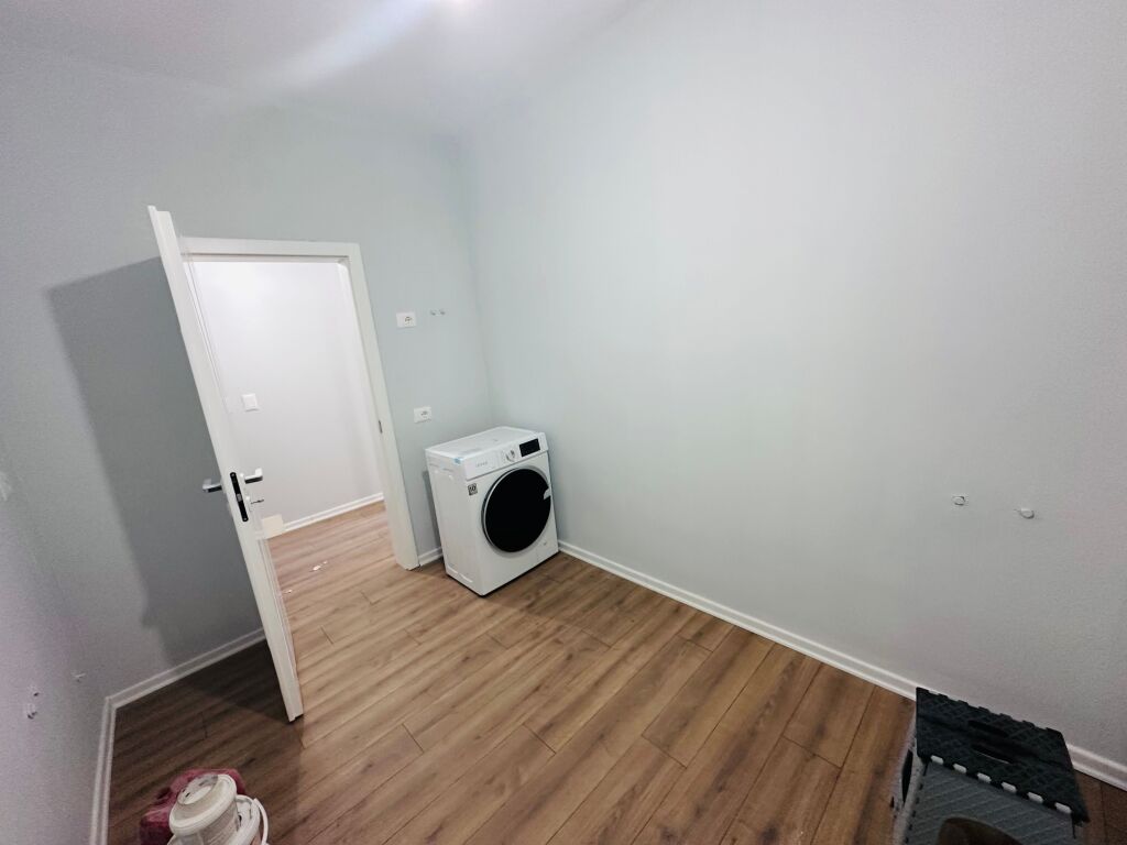 Jepet Me Qera Apartament 2+1+1 Ballkon +1 Depo