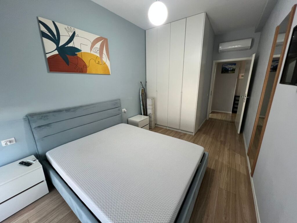 Jepet me qira apartament 1+1 Kontakti prane 21 Dhjetorit 600€
