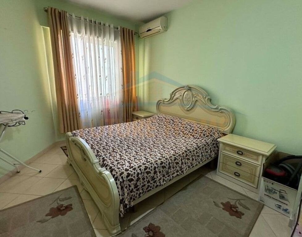 Qera, Apartament 1+1, Fresku