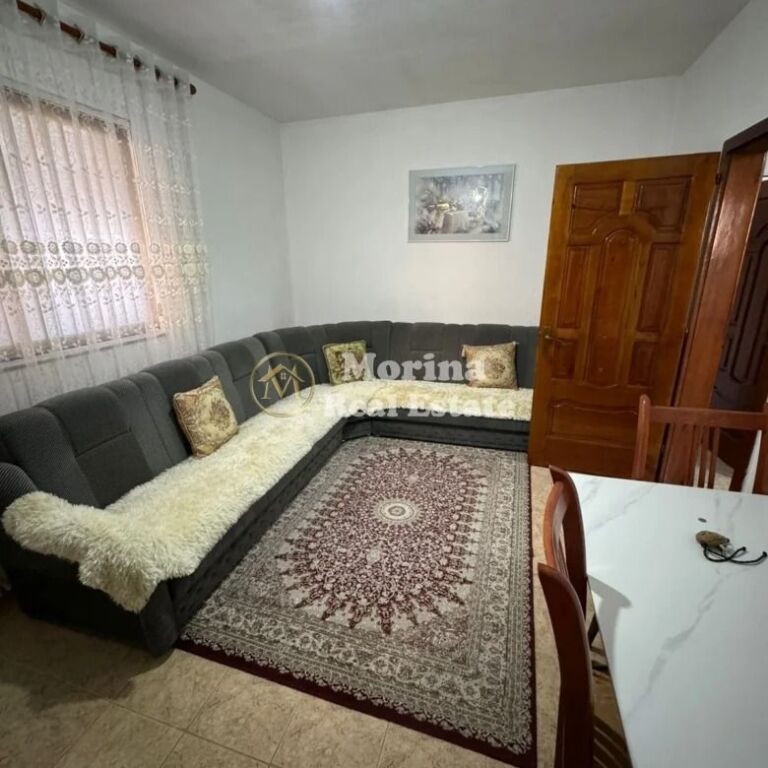 Qera | Shtëpi private 2 + 1 | Rruga Besa | 400 €/muaj