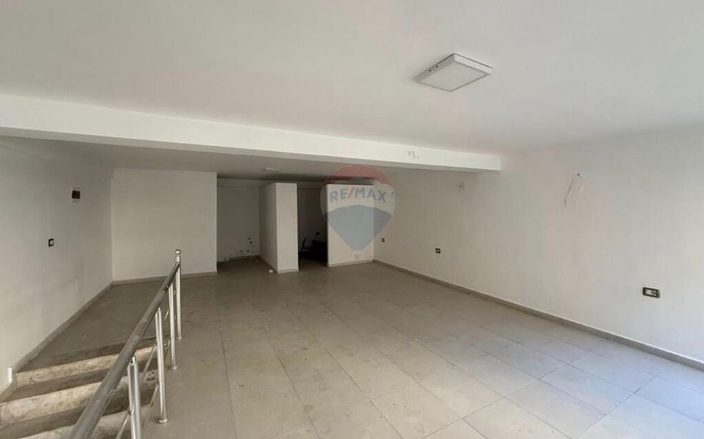 Dyqan - Për Shitje - Pallatet Çabej, Tiranë ID: 530581008-79