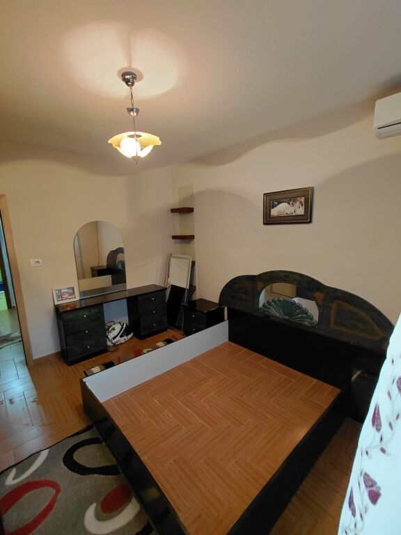 Allias Affitta appartamento 1+1 ad Allias vicino alla Scuola Bashkuar!