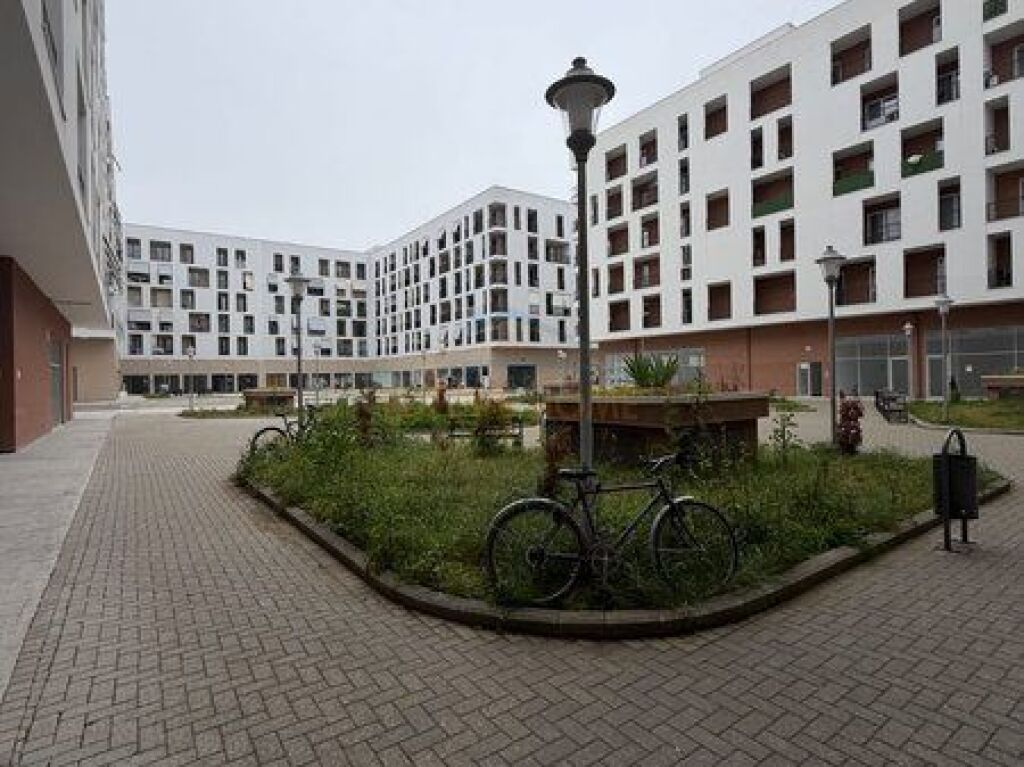 Shitet, Apartament 1+1, Kombinat