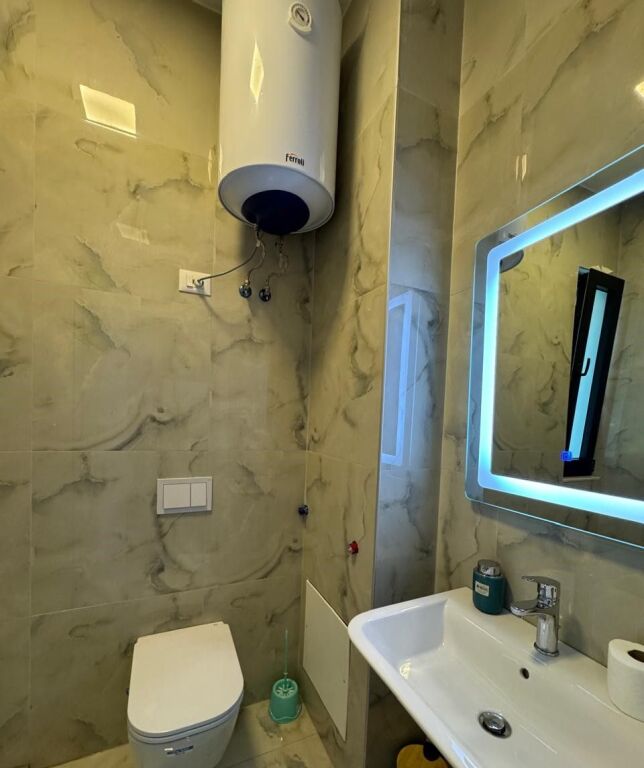 🏡 JEPET ME QIRA APARTAMENT 2+1 – SQUARE 21