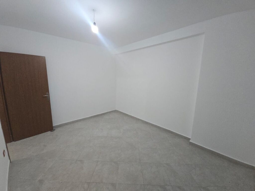 Apartament me qira 2+1 te Vala Park, Durrës