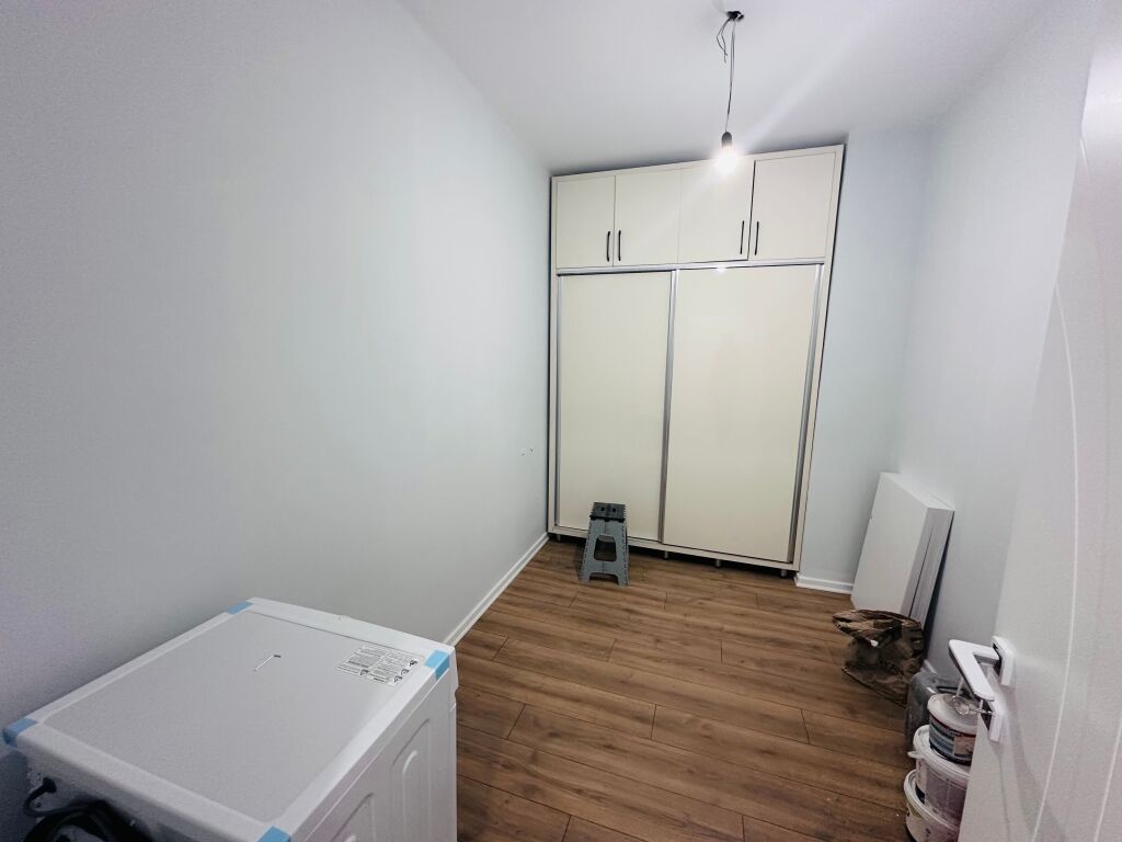 Jepet Me Qera Apartament 2+1+1 Ballkon +1 Depo