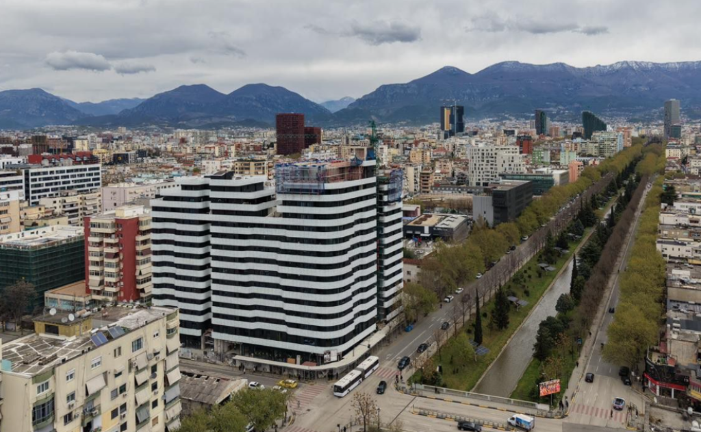 🏢 Apartment 1+1 for Sale – Corner Residence (near Delijorgjit)