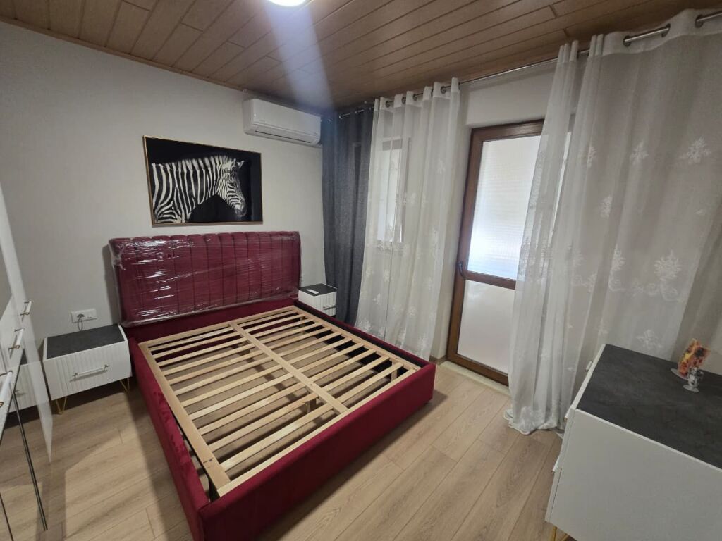 Apartament 1+1 Me Qira Përballë Delijorgjit