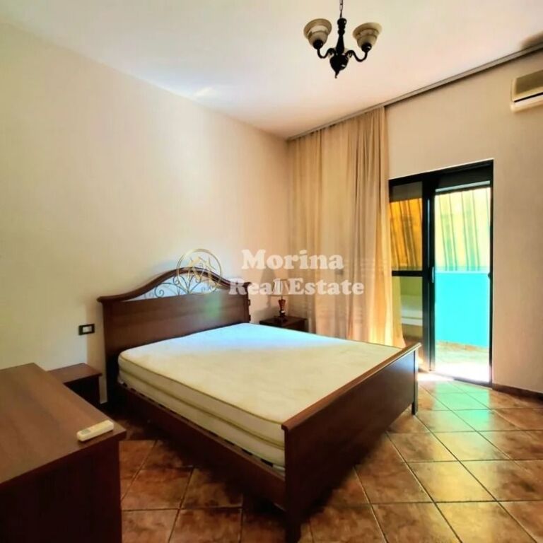 Qera | Shtëpi private 2 + 1 | Rruga e Durrësit | 600 €/muaj