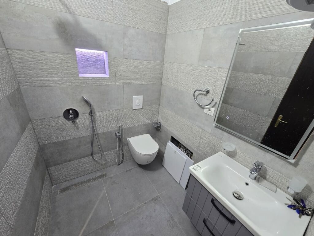 Apartament 1+1 Ne Shitje, Fresk, Tirane