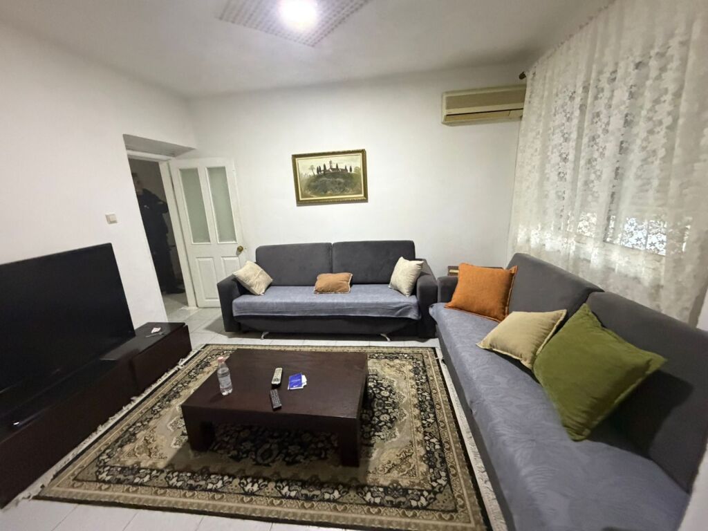 Appartamento 1+1+1 con Balcone in Affitto