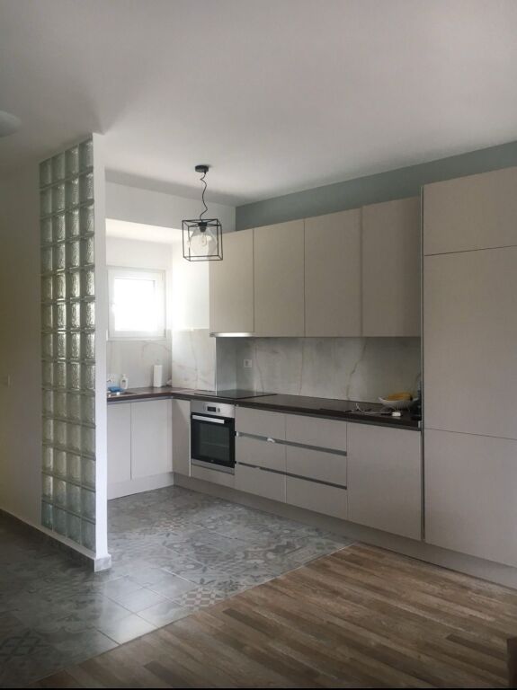 Super ap 2+1+2 te kodra e diellit ( rezidenza 2