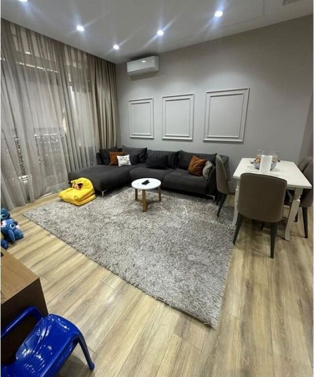 Appartamento 2+1+2 in Vendita vicino a Square 21